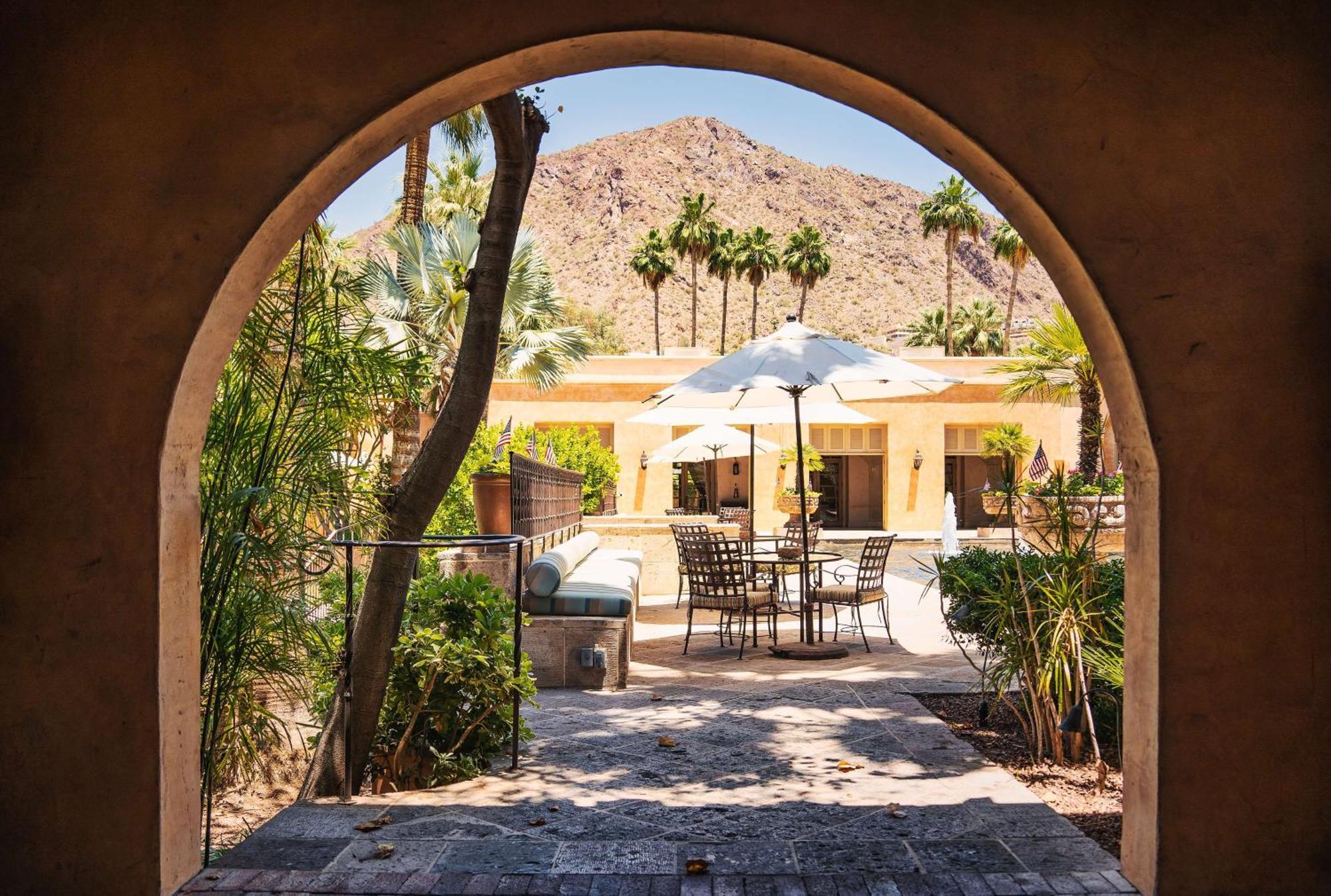 Royal Palms Resort And Spa, Part Of Hyatt Phoenix Exterior foto